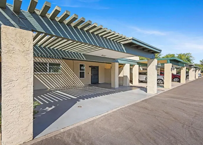 Edens Escape Comfort, Style And Prime In By Kivoya Apartment Phoenix
